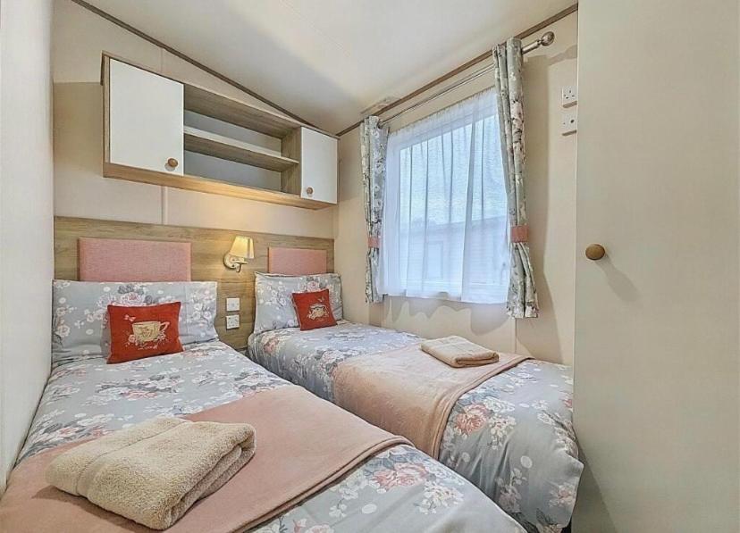 Cosy Corner Villa Brigham  Dış mekan fotoğraf